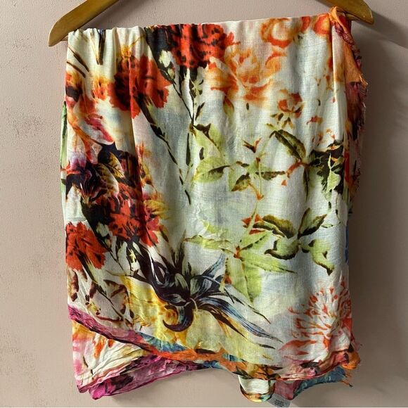 Bindya NWT Colorful Floral Print Frayed Ends Scarf - Picture 3 of 6